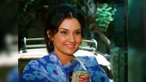 Veteran actress Vidya Sinha passes away at 71; Lata Mangeshkar, Bhumi Pednekar tweet condolences