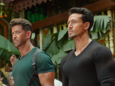 Hrithik Roshan, Tiger Shroff won't promote War together to 'increase anticipation', says director Siddharth Anand Hrithik Roshan, Tiger Shroff won't promote War together to 'increase anticipation', says director Siddharth Anand