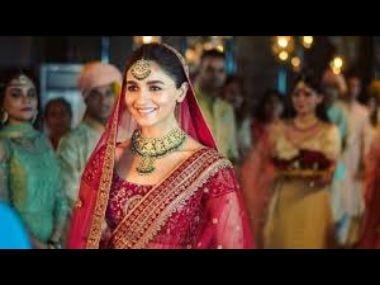 Alia Bhatt Becomes A Picture Perfect Bride As Manyavar Mohey Ropes Her In  As Its Brand Ambassador - HungryBoo | Indian bridal fashion, Indian bridal  outfits, Trendy outfits