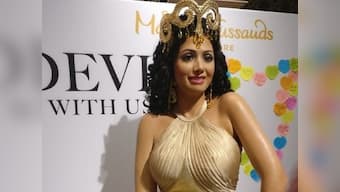 Sridevi's wax figure unveiled by husband Boney Kapoor, Janhvi, Khushi at Madame Tussauds Singapore