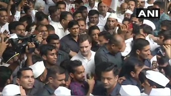 Gandhi Jayanti 2019: Rahul Gandhi leads padyatra to Rajghat in Delhi, slogans of 'Mahatma Gandhi Amar Rahein' heard