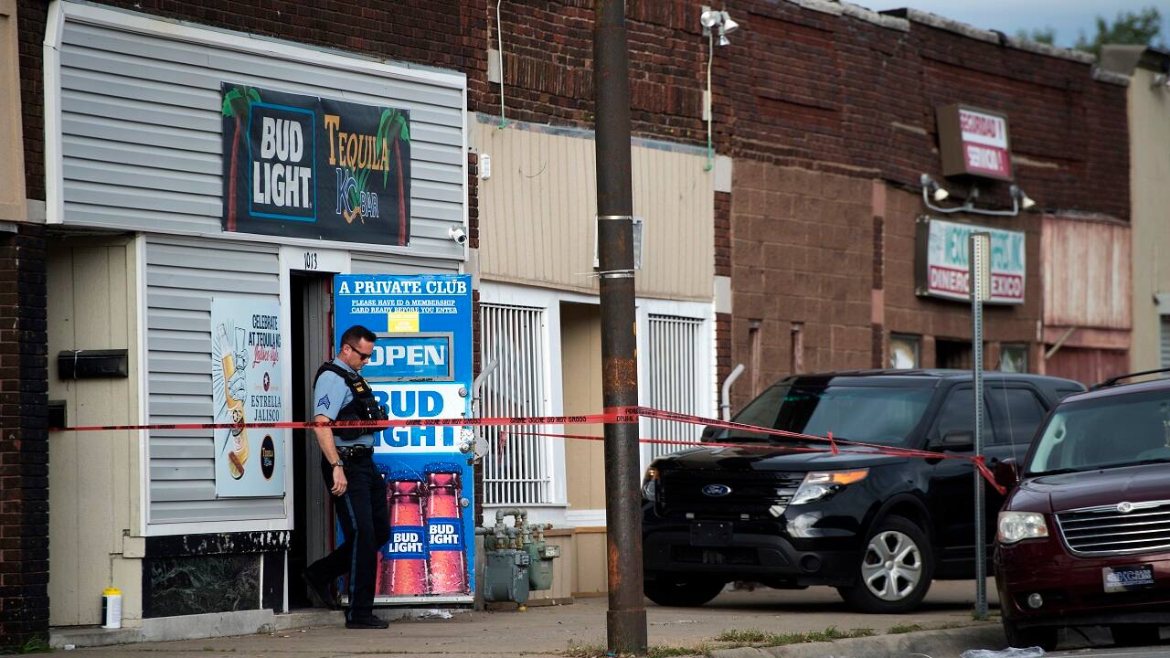 Kansas City shooting Police on lookout for two gunmen after releasing