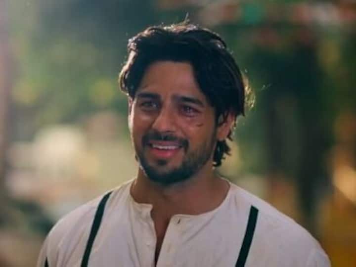 Marjaavaan song Thodi Jagah: Sidharth Malhotra gradually loses grip on reality as Tara Sutaria's memories haunt him