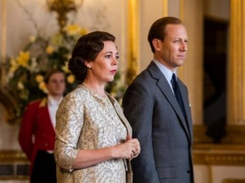 The Crown season 3 trailer hints at sister rivalry between Olivia Colman, Helena Bonham-Carter's characters The Crown season 3 trailer hints at sister rivalry between Olivia Colman, Helena Bonham-Carter's characters