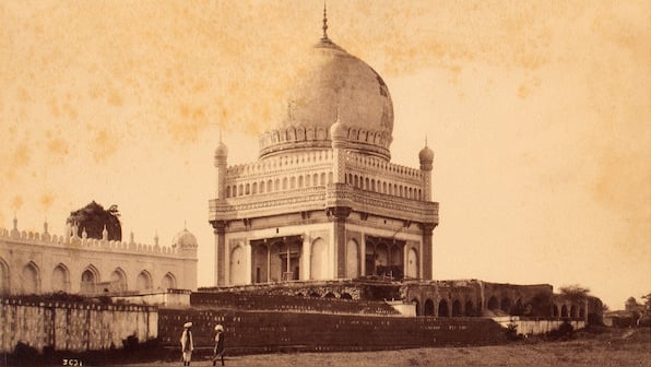 In Raja Deen Dayal's 19th-century albumen prints, discovering the Deccan's archaeological heritage