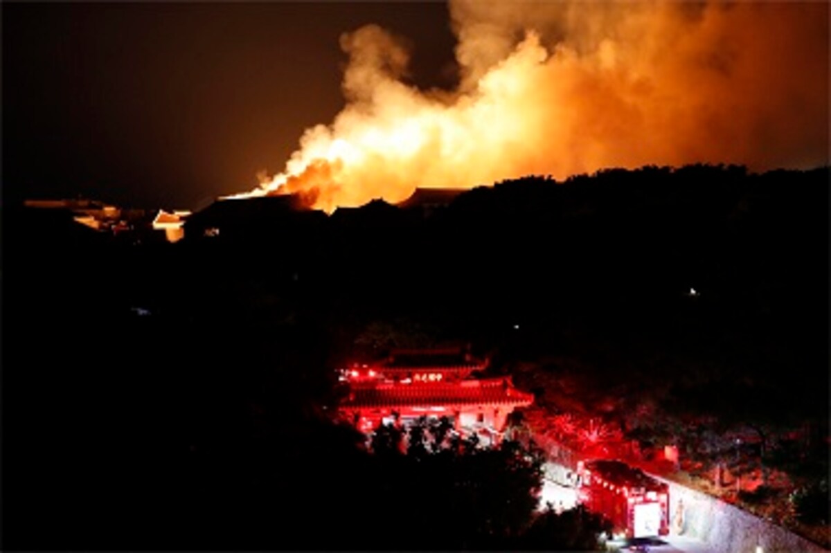 Fire Engulfs Japan S Shuri Castle Blaze Brought Under Control After Spreading To More Than 51 667 Square Feet Of Complex World News Firstpost Fire Engulfs Japan S Shuri Castle Blaze Brought Under Control After Spreading To More Than 51 667 Square Feet Of Complex World News Firstpost