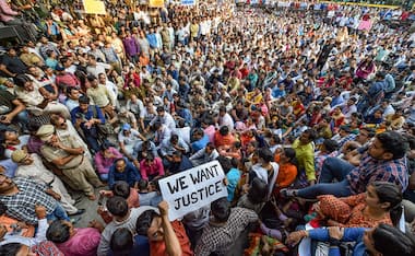 Delhi Police call off 'unprecendented' day-long protest against violence at Tiz Hazari, Saket courts after officials agree to meet demands