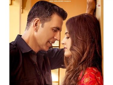 Akshay Kumar makes his music video debut with 'Filhall' alongside Nupur Sanon; see teaser Akshay Kumar makes his music video debut with 'Filhall' alongside Nupur Sanon; see teaser