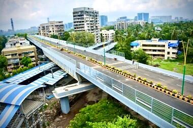 Mumbai: New 'fish belly-shaped' flyover connecting BKC to Chunabhatti opens for public use; overpass expected to cut travel time by 30 mins