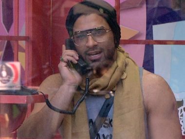 Bigg Boss Day 40 highlights: Paras Chhabra purposely nominates himself to save Rashami Desai Bigg Boss Day 40 highlights: Paras Chhabra purposely nominates himself to save Rashami Desai