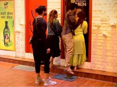 Bigg Boss Day 46 highlights: Devoleena Bhattacharjee, Rashami Desai unhappy on being nominated Bigg Boss Day 46 highlights: Devoleena Bhattacharjee, Rashami Desai unhappy on being nominated
