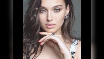 Former Miss Ukraine Veronika Didusenko barred for being mother, sues Miss World organisers