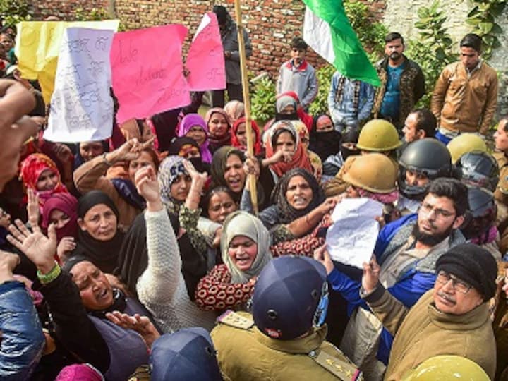 'Reign of terror in Uttar Pradesh': Police framing false charges against anti-CAA protesters, govt spreading lies about NPR, NRC, claim activists
