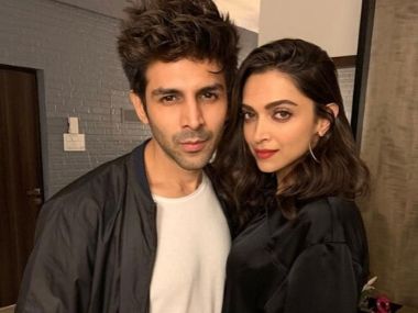 Kartik Aaryan, Deepika Padukone engage in fun banter on social media with Om Shanti Om dialogues Kartik Aaryan, Deepika Padukone engage in fun banter on social media with Om Shanti Om dialogues