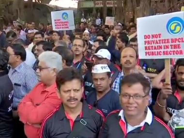 Bharat Bandh 2020: Banking services impacted in several states as nationwide trade union strike advances Bharat Bandh 2020: Banking services impacted in several states as nationwide trade union strike advances