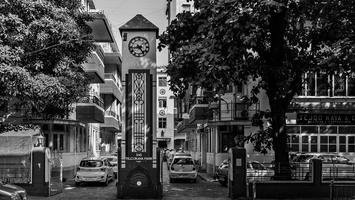 Public clocks of Bombay: In documenting the city's timekeepers, musings on the nature of time