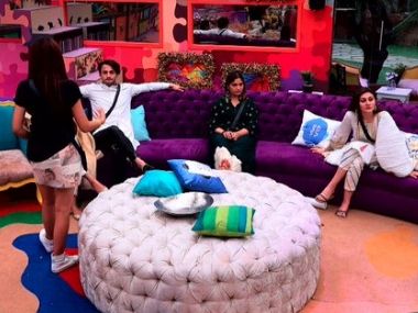Bigg Boss 13 Day 109 highlights: Paras Chhabra, Asim Riaz take up all household duties as punishment Bigg Boss 13 Day 109 highlights: Paras Chhabra, Asim Riaz take up all household duties as punishment