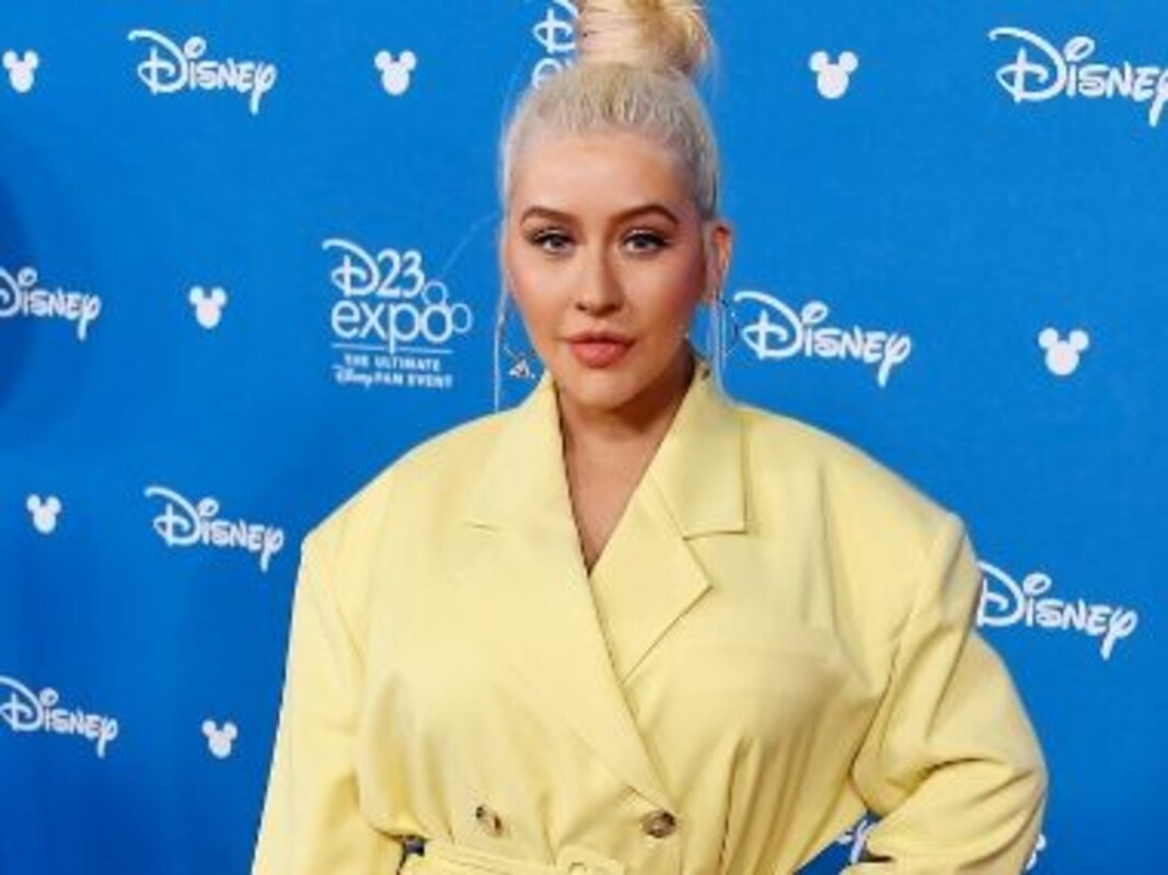 Christina Aguilera Announces She S Recorded Recreated Version Of