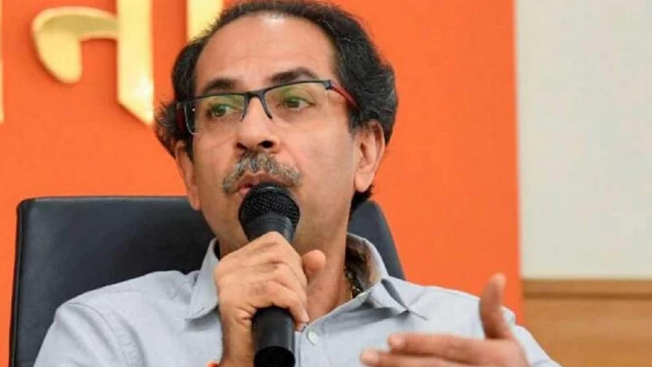 Shiv Sena vows to expose 'conspiracy' behind migrants' protest in Mumbai, accuses BJP of leaving no chance to disturb Maharashtra