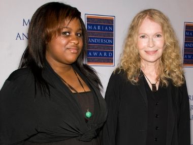 Coronavirus Outbreak: Mia Farrow reveals daughter Quincy diagnosed with COVID-19, hospitalised Coronavirus Outbreak: Mia Farrow reveals daughter Quincy diagnosed with COVID-19, hospitalised