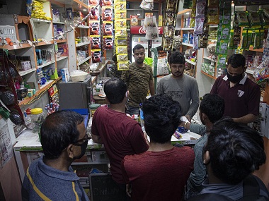 Coronavirus Outbreak: CAIT flags traders' inability to pay full salary for April, seeks Piyush Goyal's intervention Coronavirus Outbreak: CAIT flags traders' inability to pay full salary for April, seeks Piyush Goyal's intervention