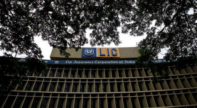 LIC's new premium business jumps 25.2% in FY20, records best sales in past six years; market share up 1.2% LIC's new premium business jumps 25.2% in FY20, records best sales in past six years; market share up 1.2%