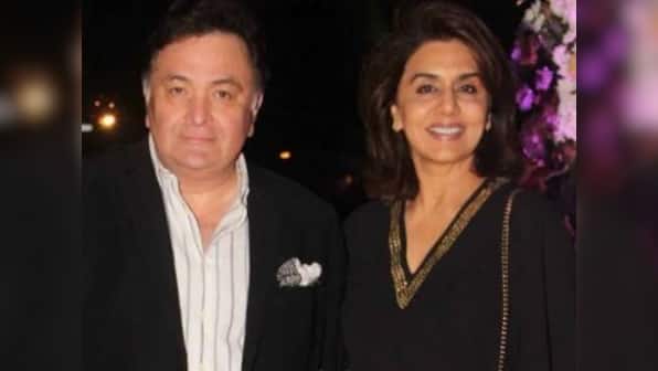 Rishi Kapoor passes away: Wife, actress Neetu pays tribute with his picture, says 'end of our story'