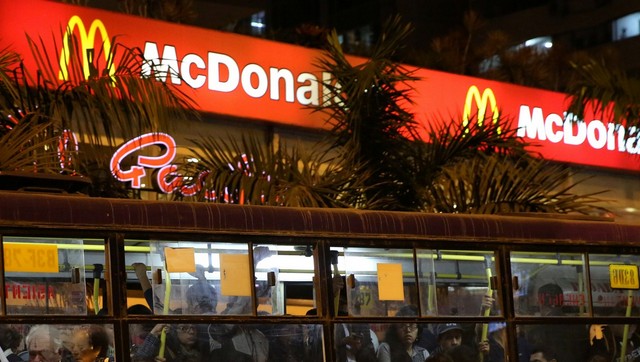 Coronavirus Lockdown: McDonald's resumes delivery service, 'drive-thru' services in select states in north, east India Coronavirus Lockdown: McDonald's resumes delivery service, 'drive-thru' services in select states in north, east India