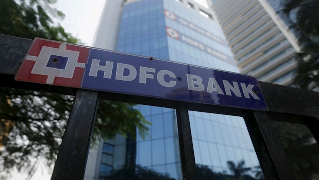RBI asks HDFC Bank to halt digital launches, add new credit card customers RBI asks HDFC Bank to halt digital launches, add new credit card customers