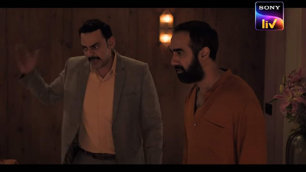 A still from Kadakh