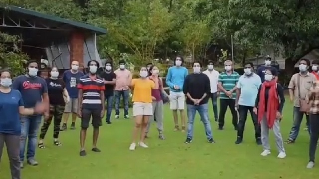 Mrunmayee Deshpande's Manache Shlok becomes first Marathi film to complete shoot post lockdown Mrunmayee Deshpande's Manache Shlok becomes first Marathi film to complete shoot post lockdown