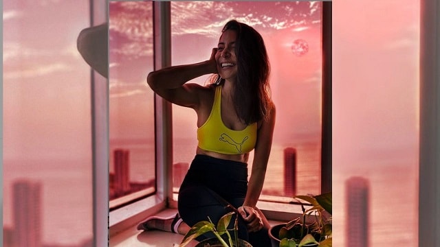 Anushka Sharma posts a 'red sky' picture to promote release of Netflix film Bulbbul, produced under her banner Anushka Sharma posts a 'red sky' picture to promote release of Netflix film Bulbbul, produced under her banner