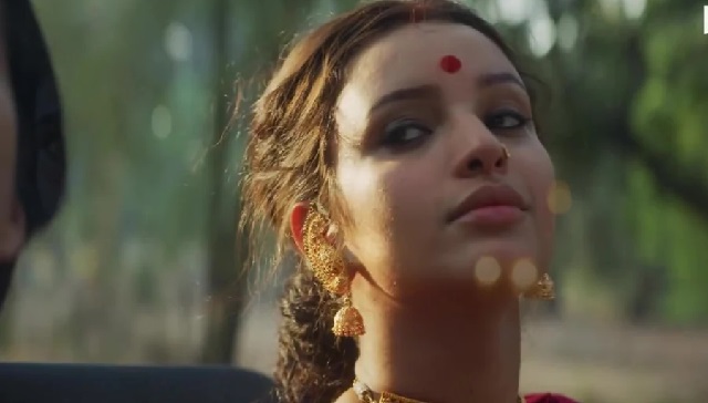 Tripti Dimri recounts director Anvita Dutt described Bulbbul's character as 'complete': 'She doesn't need a soulmate' Tripti Dimri recounts director Anvita Dutt described Bulbbul's character as 'complete': 'She doesn't need a soulmate'