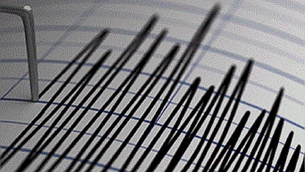 Undersea earthquake of 7.7 magnitude sets off small tsunami in South Pacific islands