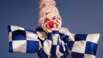 Katy Perry debuts title track Smile from fifth studio album; release on 14 August