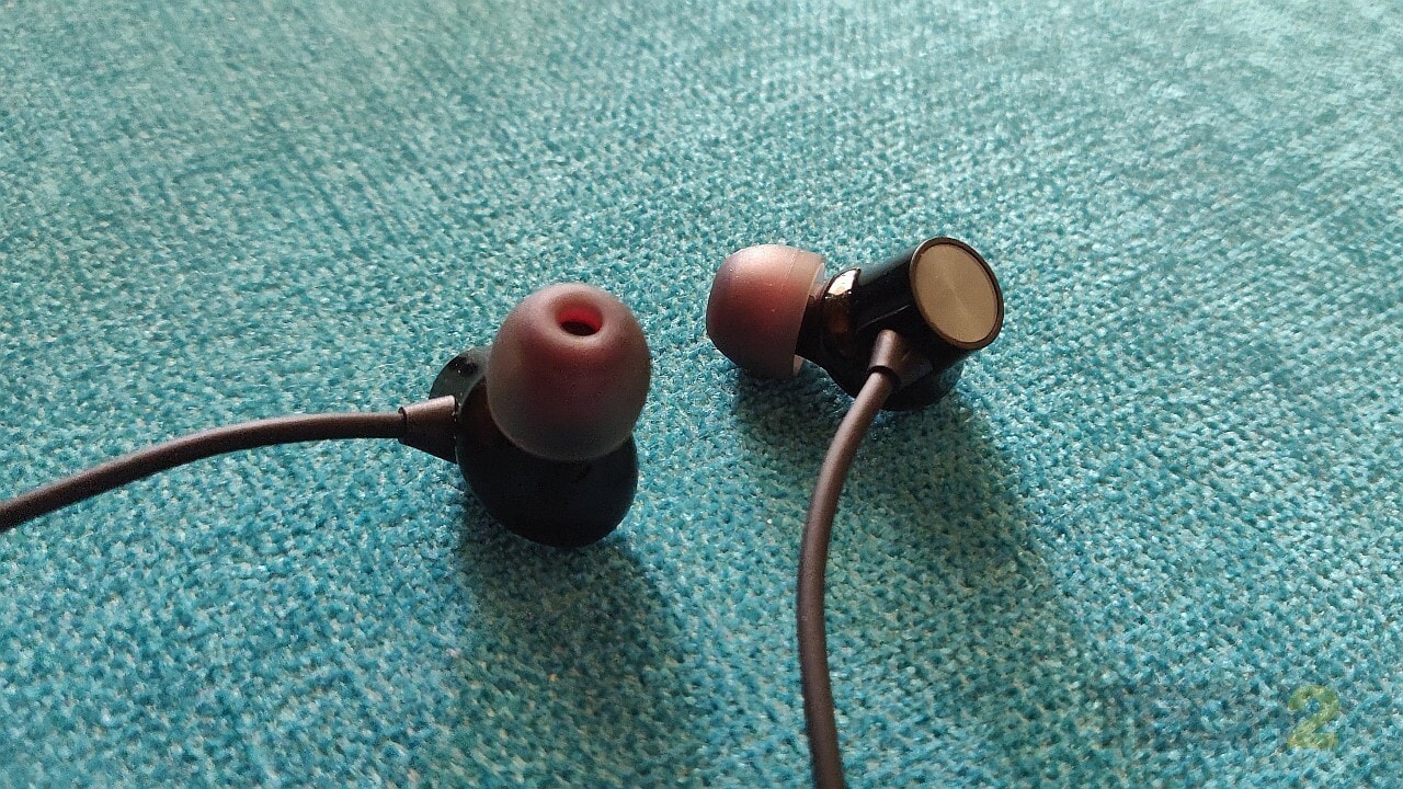 Oneplus-Earbuds 1280 (1)