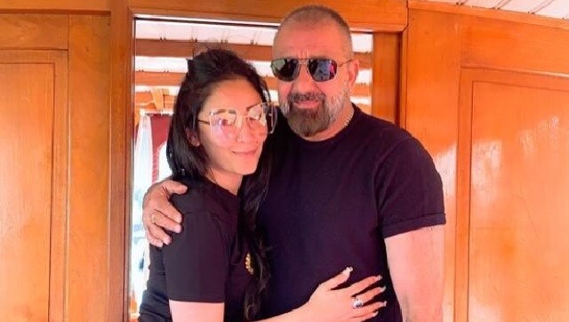 Sanjay Dutt's wife Maanayata thanks his fans for wishing him speedy recovery: 'This too shall pass' Sanjay Dutt's wife Maanayata thanks his fans for wishing him speedy recovery: 'This too shall pass'