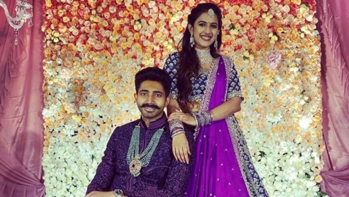 Niharika Konidela Gets Engaged To Beau Chaitanya Jv Ram Charan Varun Tej Allu Arjun Attend Event Entertainment News Firstpost Speculations are rife that cousins allu arjun and ram charan had a major fallout last year. niharika konidela gets engaged to beau