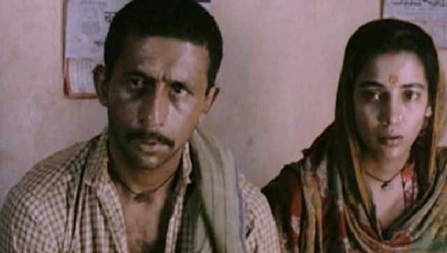 Naseeruddin Shah and Shabana Azmi in a still from Paar