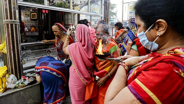 Calcutta High Court says Durga Puja pandals to be 'no-entry' zones for visitors across West Bengal Calcutta High Court says Durga Puja pandals to be 'no-entry' zones for visitors across West Bengal