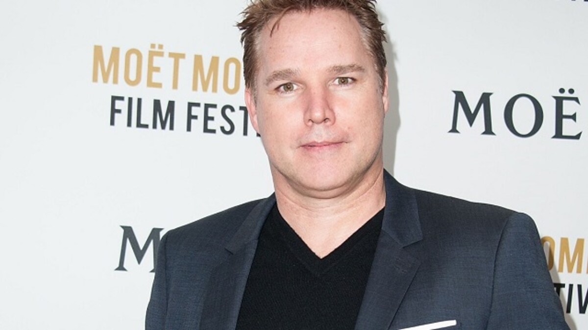 David Guillod Extraction Atomic Blonde Producer Arrested On Complaint Of Sexual Assault Entertainment News Firstpost After another spy's murder, mi6 operative lorraine broughton must find a missing list of double agents, identify a traitor and escape with her life. david guillod extraction atomic