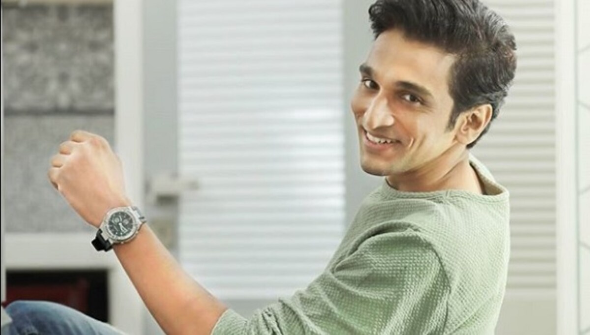 Scam 1992 Star Pratik Gandhi Cast As Lead In Pen Studios Project Ravan Leela Entertainment News Firstpost Get the list of pratik gandhi's upcoming movies for 2020 and 2021. scam 1992 star pratik gandhi cast as