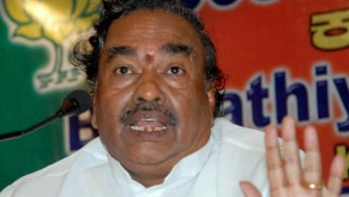 AAP demands Karnataka BJP leader Eshwarappa's arrest for his national flag remark
