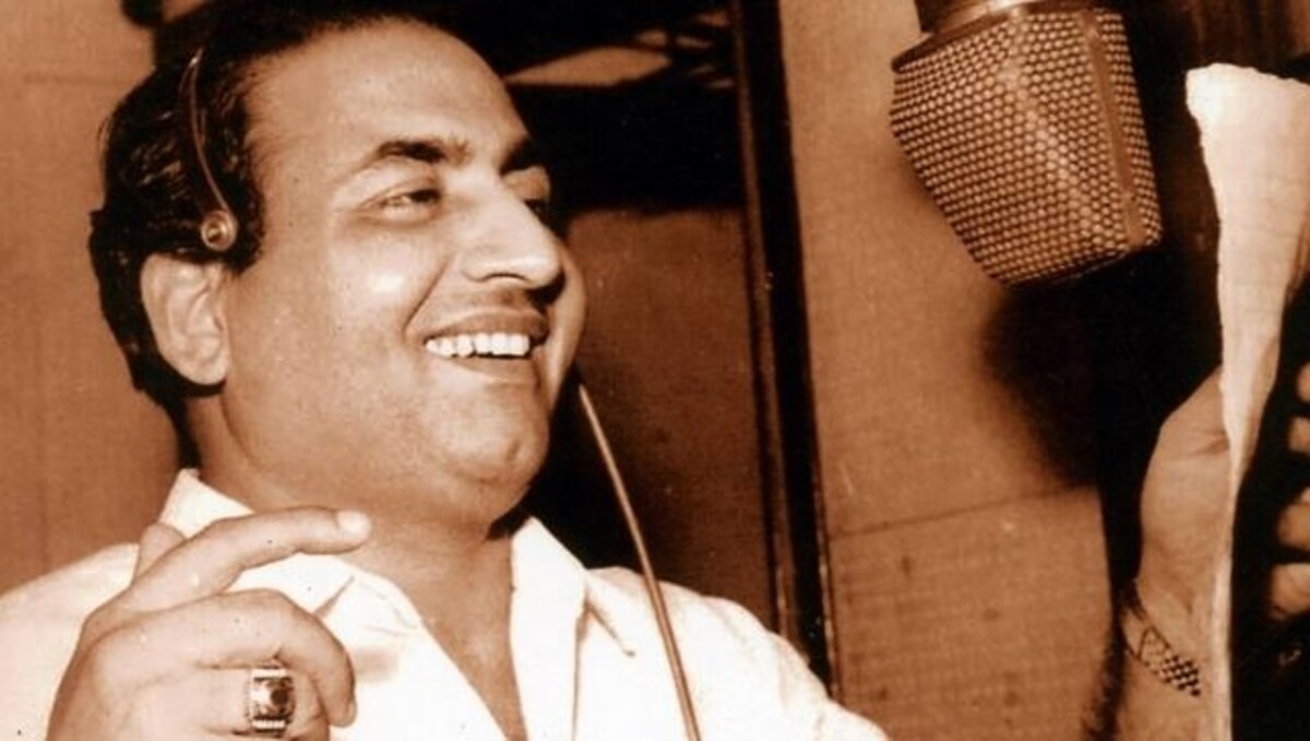 On Mohammed Rafi S Birth Anniversary A List Of His Party Numbers From Dil Deke Dekho To O Haseena Zulfonwali Entertainment News Firstpost Burman has been played by sanjeev sachdeva on accordion and sonali nath on hawaiian guitar. on mohammed rafi s birth anniversary a