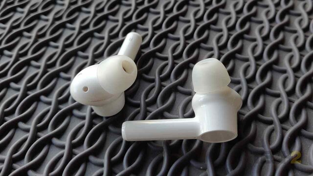 Best tws earbuds under rs 7500 | Latest News on Best-tws-earbuds-under