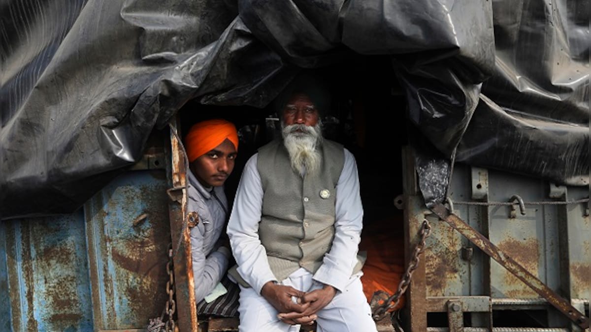 Centre, farmers set to resume talks over agri laws, MSP today; protesters endure heavy rains, cold weather