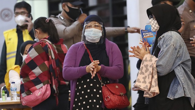 Indonesian Sriwijaya Air flight goes missing with 62 onboard minutes after take-off; airlines say plane was 'airworthy' Indonesian Sriwijaya Air flight goes missing with 62 onboard minutes after take-off; airlines say plane was 'airworthy'