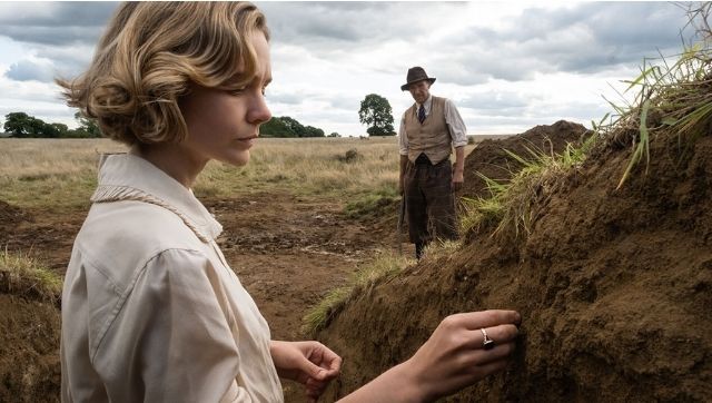 Ralph Fiennes, Carey Mulligan discuss Netflix film The Dig, research behind preparing roles for period drama Ralph Fiennes, Carey Mulligan discuss Netflix film The Dig, research behind preparing roles for period drama