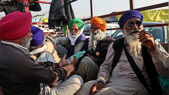 Farmers' Protest Updates: 40 people detained in Maharashtra's Satara for holding chakka jam