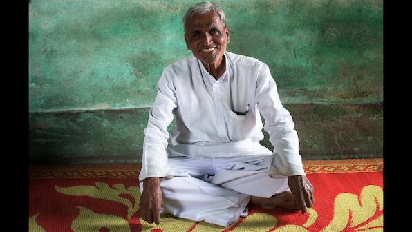 Amid casteism and opposition, a Kurundvad man's fight to ensure people can have dignity in death